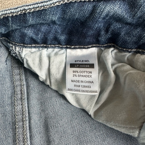 Flare Ombré Distressed Jeans - Picture 6 of 6